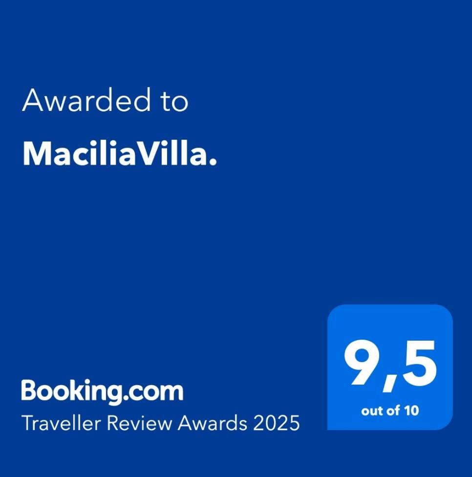 Maciliavilla. 依拉佩特拉 外观 照片