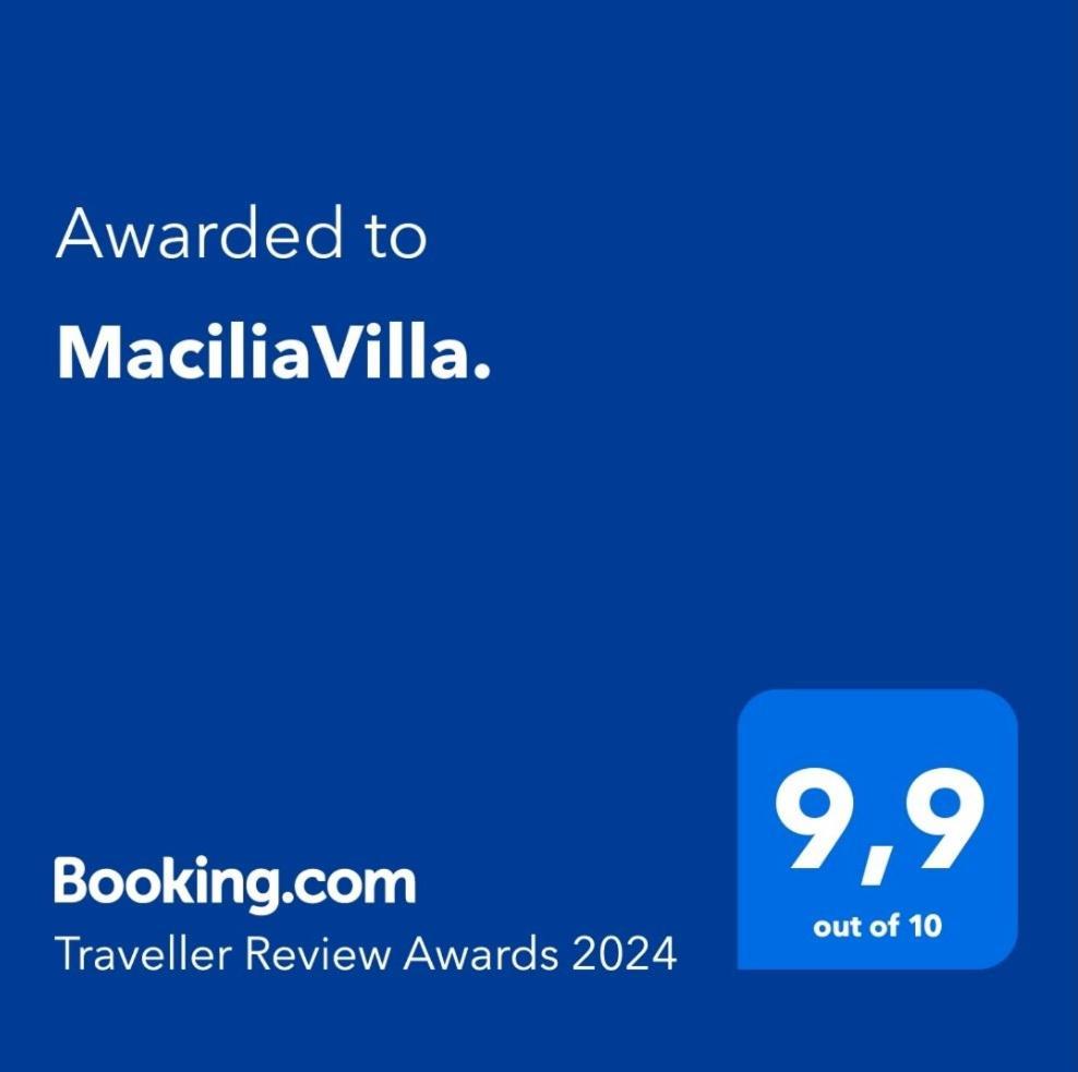 Maciliavilla. 依拉佩特拉 外观 照片